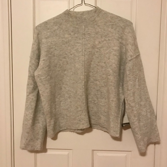 Piper Sweater in Light Grey - Picture 4 of 6